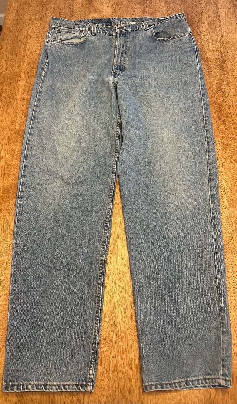 Vintage 90s Levi’s 550 Relaxed Fit Jeans Made In USA Men’s 42x34 1997
